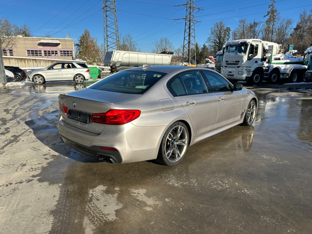 Marke BMW M550D xDrive - Sedanas: foto 5 Marke BMW M550D xDrive - Sedanas: foto 5