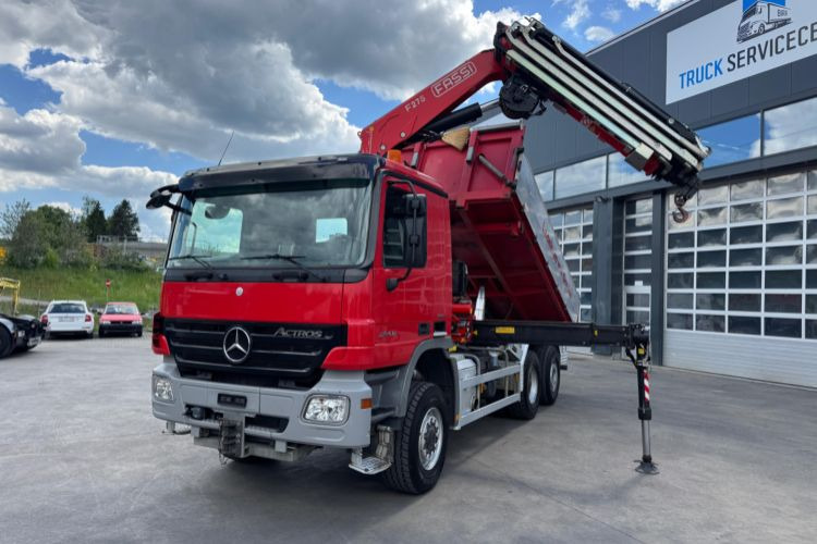 Mercedes-Benz Actros 2646 6x4/4 Fassi 275-8 Kipper - Sunkvežimis su kranu: foto 1 Mercedes-Benz Actros 2646 6x4/4 Fassi 275-8 Kipper - Sunkvežimis su kranu: foto 1