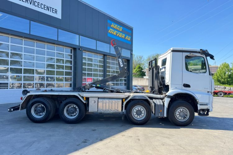 Mercedes-Benz Arocs 3251 8x4 - Hook-lift sunkvežimis: foto 4 Mercedes-Benz Arocs 3251 8x4 - Hook-lift sunkvežimis: foto 4