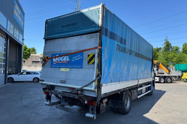 Mercedes-Benz Axor 1833 4x2 - Tentinis sunkvežimis: foto 5 Mercedes-Benz Axor 1833 4x2 - Tentinis sunkvežimis: foto 5