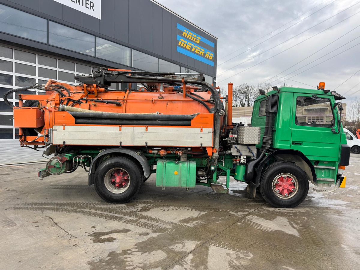 SCANIA 113 4x2 Kaiser Saugwagen - Asenizatorius: foto 4 SCANIA 113 4x2 Kaiser Saugwagen - Asenizatorius: foto 4