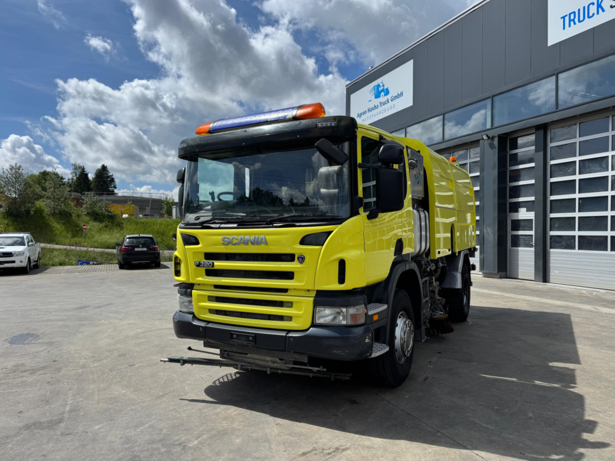 SCANIA P320 4x2 Val-Air Kehrmaschine - Gatvių šlavimo mašina: foto 1 SCANIA P320 4x2 Val-Air Kehrmaschine - Gatvių šlavimo mašina: foto 1