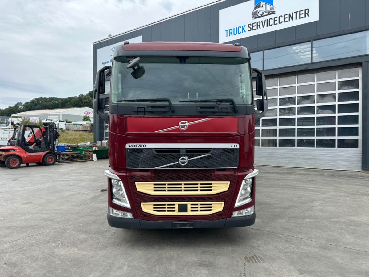 VOLVO FH-420 4x2 LBW - Tentinis sunkvežimis: foto 2 VOLVO FH-420 4x2 LBW - Tentinis sunkvežimis: foto 2