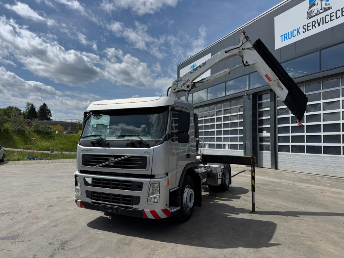VOLVO FM-400 4x2 Bonfiglioli 15000-4 - Sunkvežimis su kranu: foto 1 VOLVO FM-400 4x2 Bonfiglioli 15000-4 - Sunkvežimis su kranu: foto 1