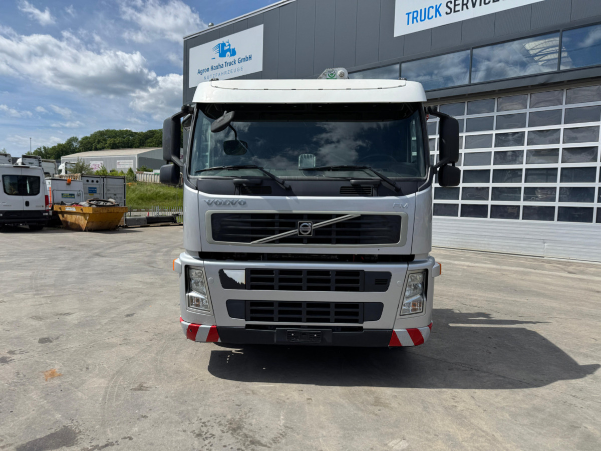 VOLVO FM-400 4x2 Bonfiglioli 15000-4 - Sunkvežimis su kranu: foto 3 VOLVO FM-400 4x2 Bonfiglioli 15000-4 - Sunkvežimis su kranu: foto 3