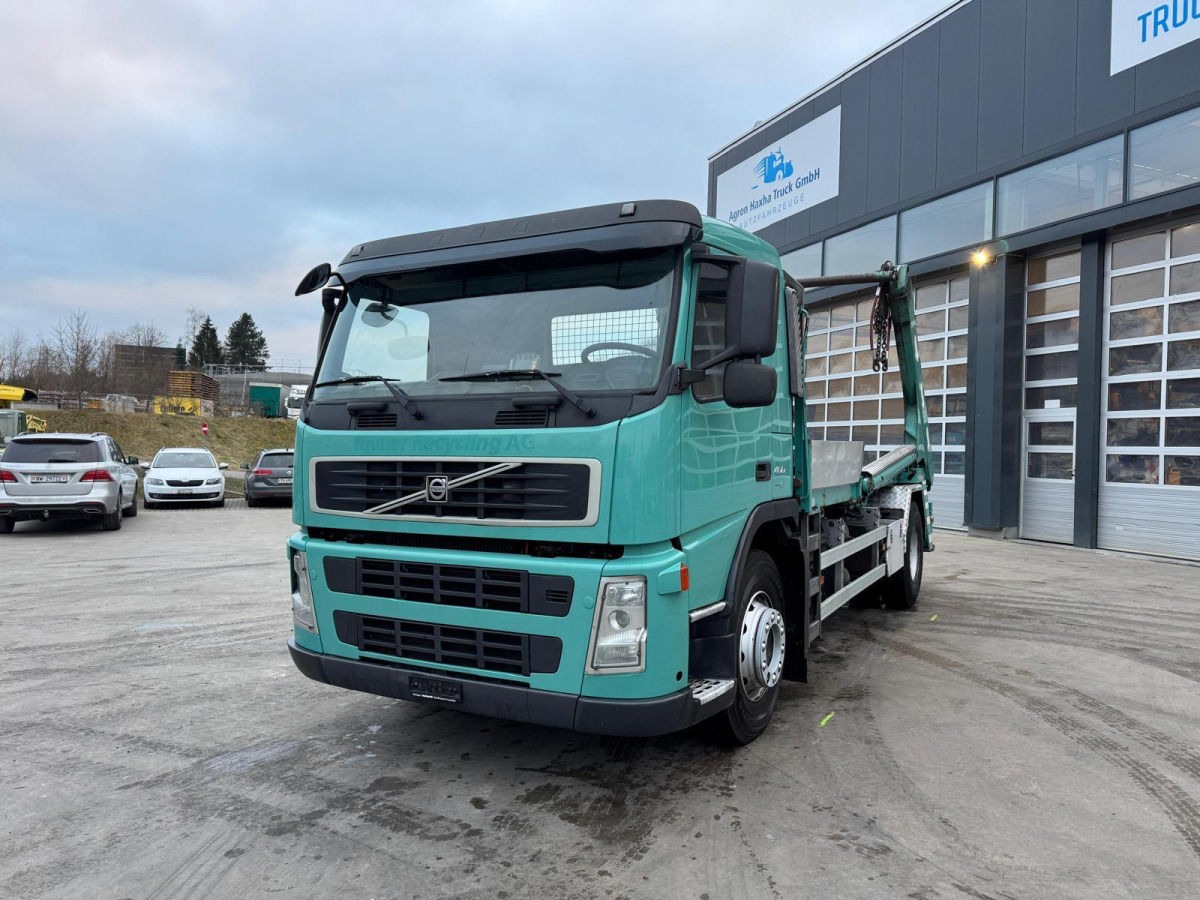 VOLVO FM-400 4x2 UT GIGANT 18T - Nuožulnaus pakėlimo ant platformos sunkvežimis: foto 1 VOLVO FM-400 4x2 UT GIGANT 18T - Nuožulnaus pakėlimo ant platformos sunkvežimis: foto 1