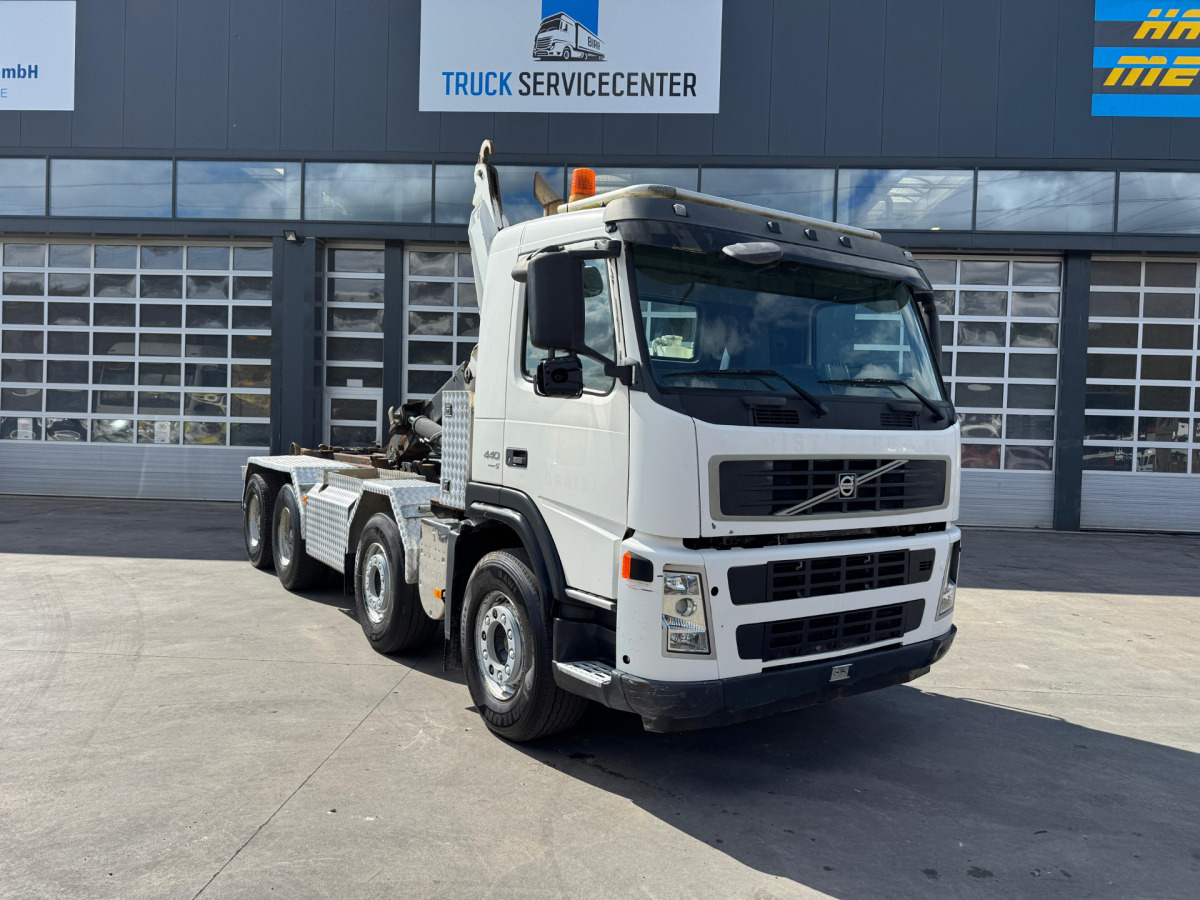 VOLVO FM-440 8x4 Hiab 25T AHK - Hook-lift sunkvežimis: foto 3 VOLVO FM-440 8x4 Hiab 25T AHK - Hook-lift sunkvežimis: foto 3