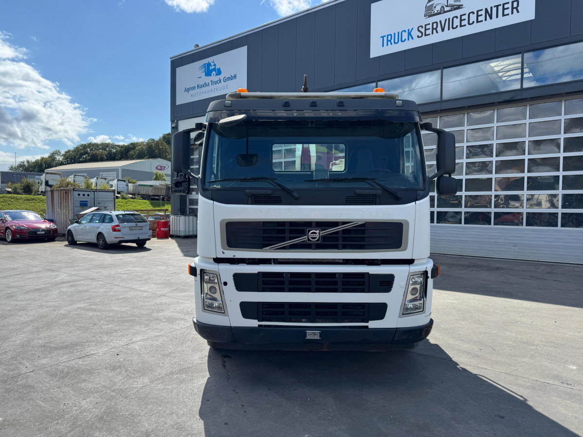 VOLVO FM-440 8x4 Hiab 25T AHK - Hook-lift sunkvežimis: foto 2 VOLVO FM-440 8x4 Hiab 25T AHK - Hook-lift sunkvežimis: foto 2