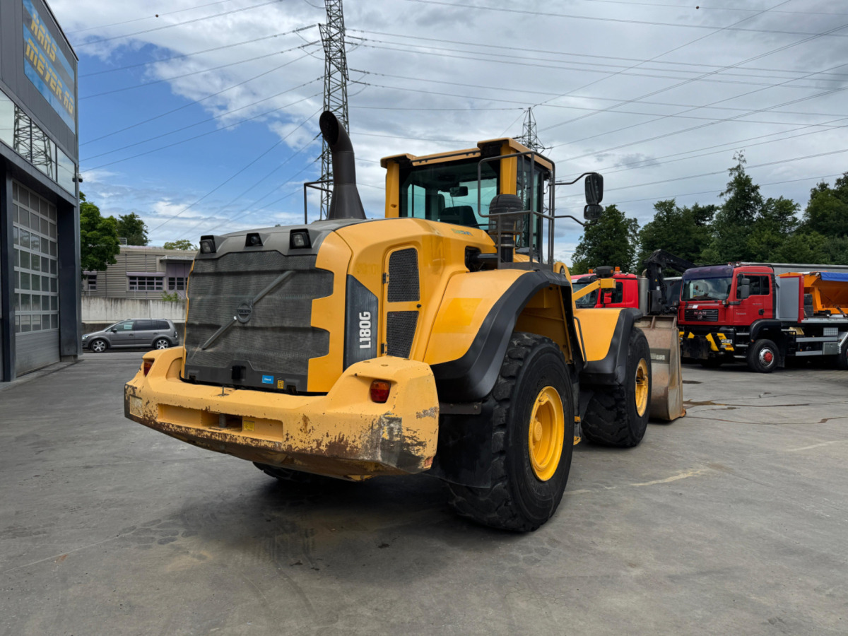 VOLVO L180G - Ratinis krautuvas: foto 4 VOLVO L180G - Ratinis krautuvas: foto 4