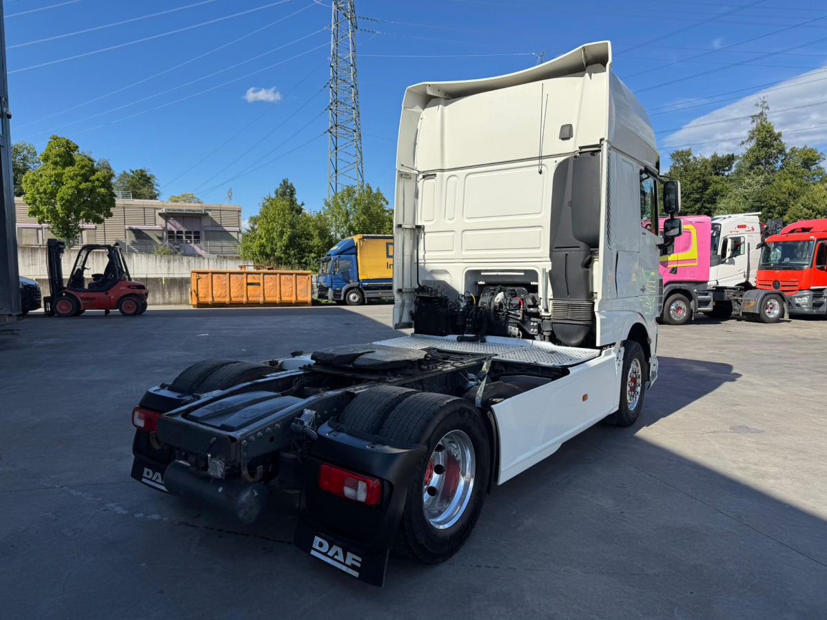 DAF XF460 4x2 - Vilkikas: foto 5 DAF XF460 4x2 - Vilkikas: foto 5