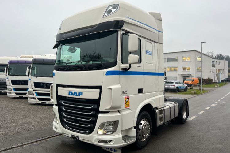 Vilkikas DAF XF460 SUPERSPACE: foto 1