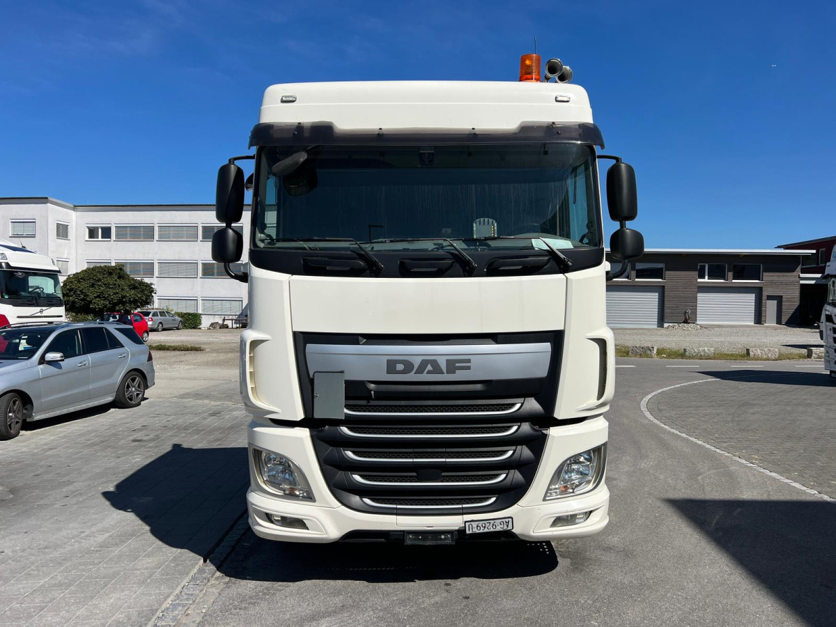DAF XF510 6x2 - Vilkikas: foto 2 DAF XF510 6x2 - Vilkikas: foto 2