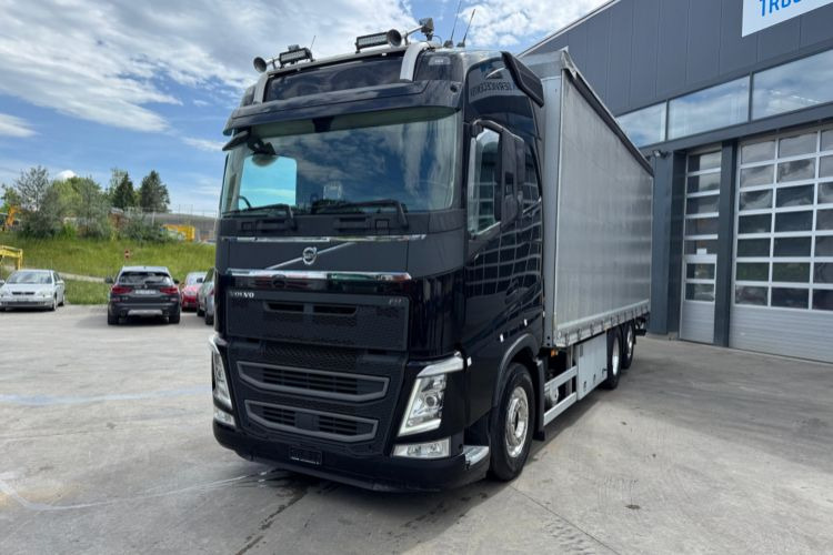 Volvo FH-540 6x2 - Tentinis sunkvežimis: foto 1 Volvo FH-540 6x2 - Tentinis sunkvežimis: foto 1