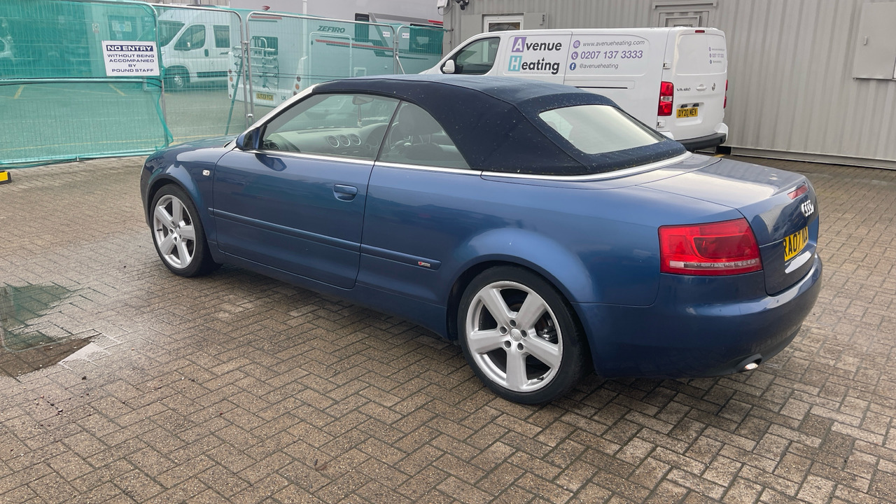 AUDI A4 2.0 TDI - Lengvasis automobilis: foto 3 AUDI A4 2.0 TDI - Lengvasis automobilis: foto 3