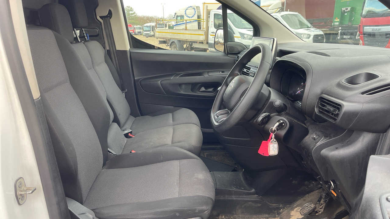 CITROEN BERLINGO 650 1.5 BLUEHDI 75PS - Mažas furgonas: foto 5 CITROEN BERLINGO 650 1.5 BLUEHDI 75PS - Mažas furgonas: foto 5