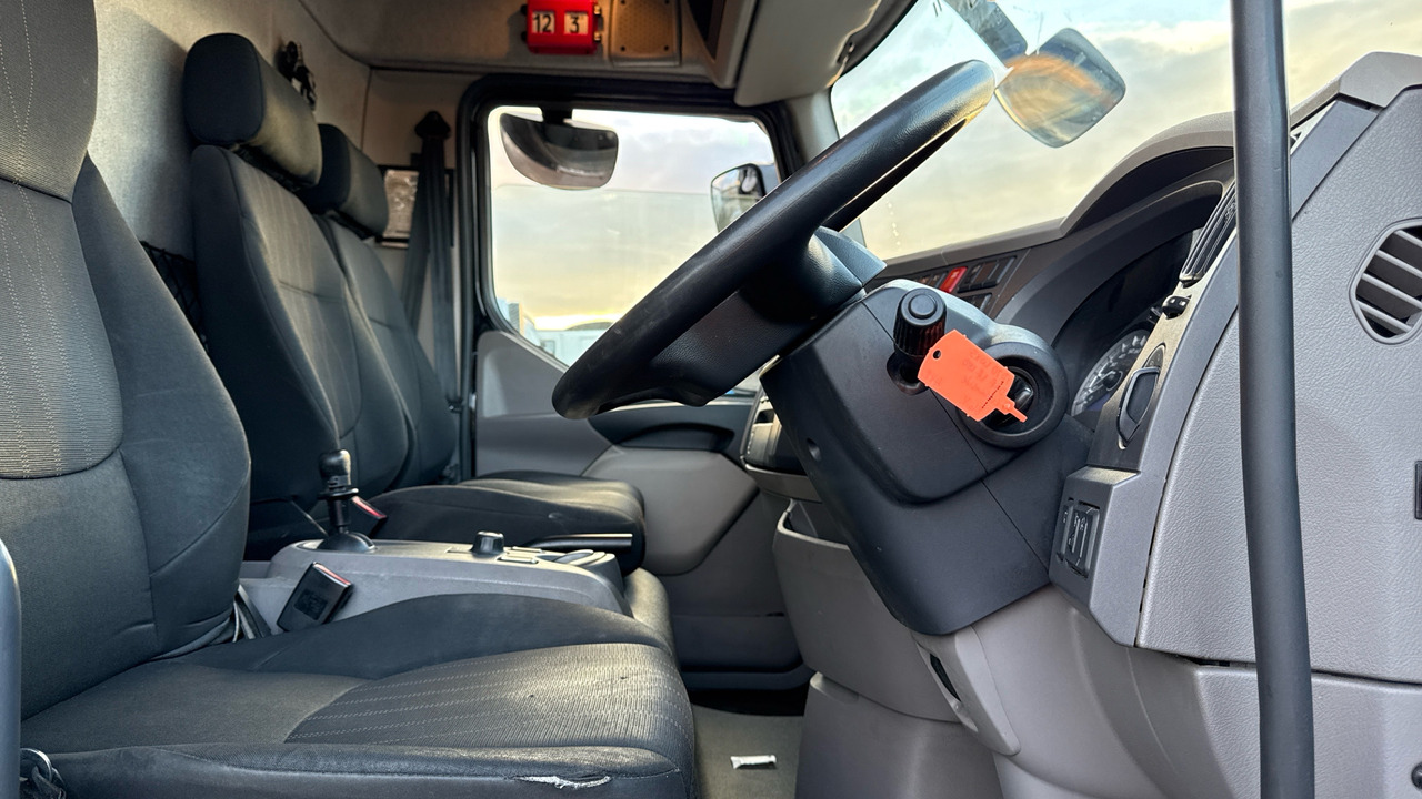 DAF LF 180 - Tentinis sunkvežimis: foto 5 DAF LF 180 - Tentinis sunkvežimis: foto 5