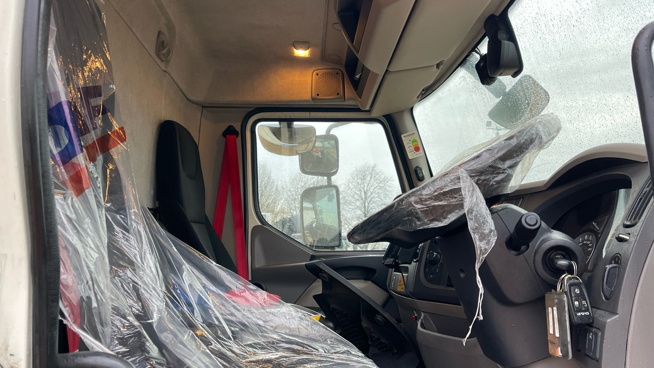 DAF LF 230 - Tentinis sunkvežimis: foto 5 DAF LF 230 - Tentinis sunkvežimis: foto 5