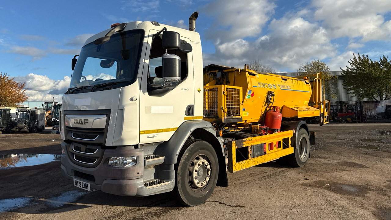 DAF LF 260 - Asfalto mašina: foto 2 DAF LF 260 - Asfalto mašina: foto 2