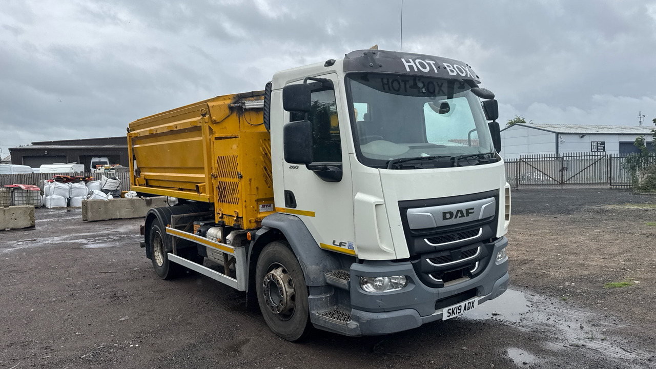 DAF LF 280 - Asfalto mašina: foto 1 DAF LF 280 - Asfalto mašina: foto 1