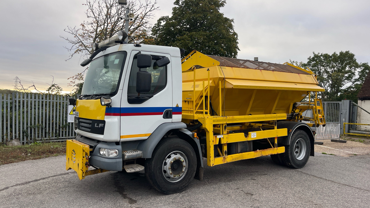 DAF LF 55.220 - Sniego valymo mašina: foto 2 DAF LF 55.220 - Sniego valymo mašina: foto 2