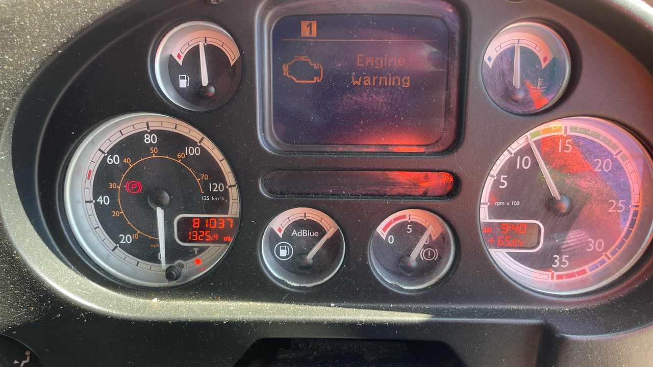 Autocisterna DAF LF 55.220: foto 6