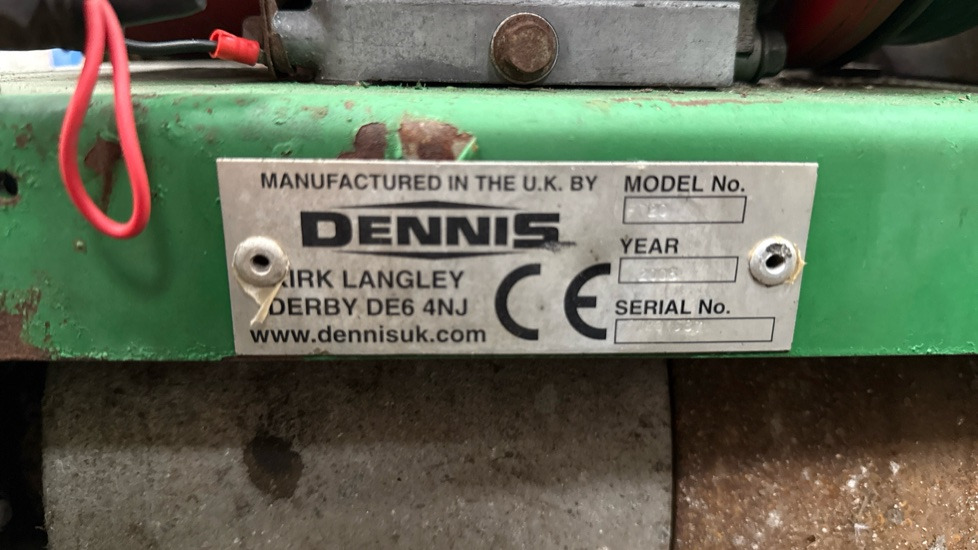 DENNIS FT20 PEDESDTRIAN CYLINDER MOWER, NO UNIT, GRASS BOX - Vejapjovė: foto 5 DENNIS FT20 PEDESDTRIAN CYLINDER MOWER, NO UNIT, GRASS BOX - Vejapjovė: foto 5
