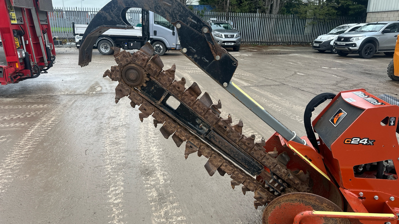 Grioviakasė DITCH WITCH C24X: foto 13