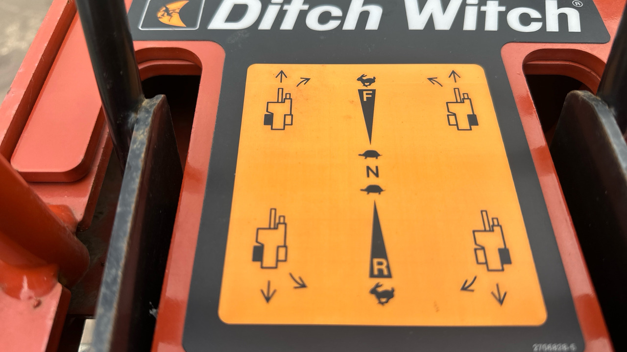 Grioviakasė DITCH WITCH C24X: foto 16