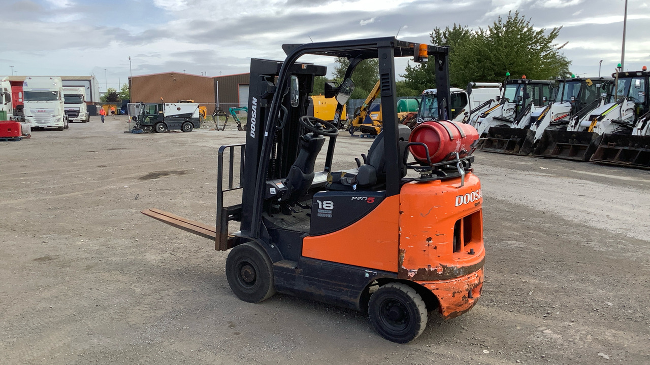 DOOSAN PRO5-18 - Dujinis krautuvas: foto 4 DOOSAN PRO5-18 - Dujinis krautuvas: foto 4