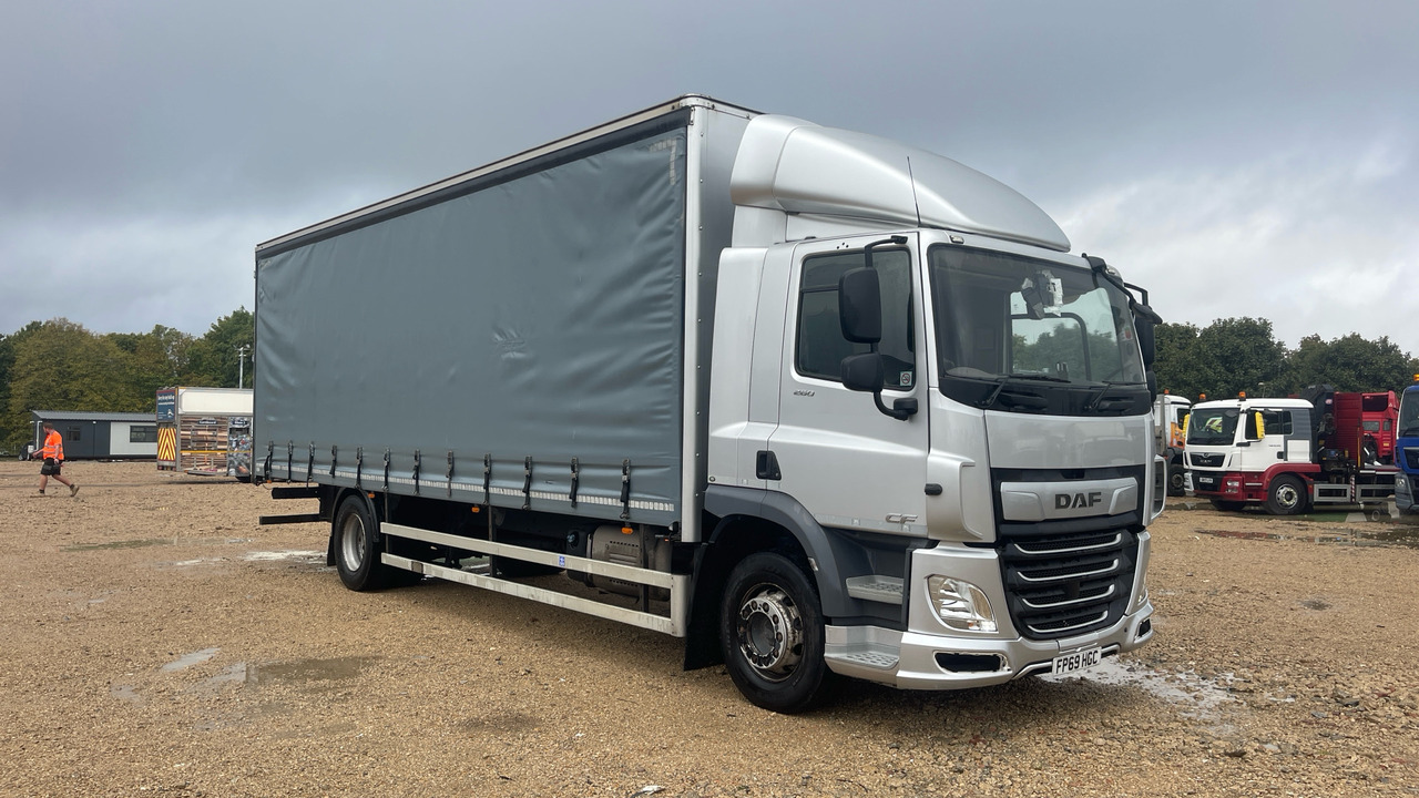 Daf CF 260 - Tentinis sunkvežimis: foto 1 Daf CF 260 - Tentinis sunkvežimis: foto 1