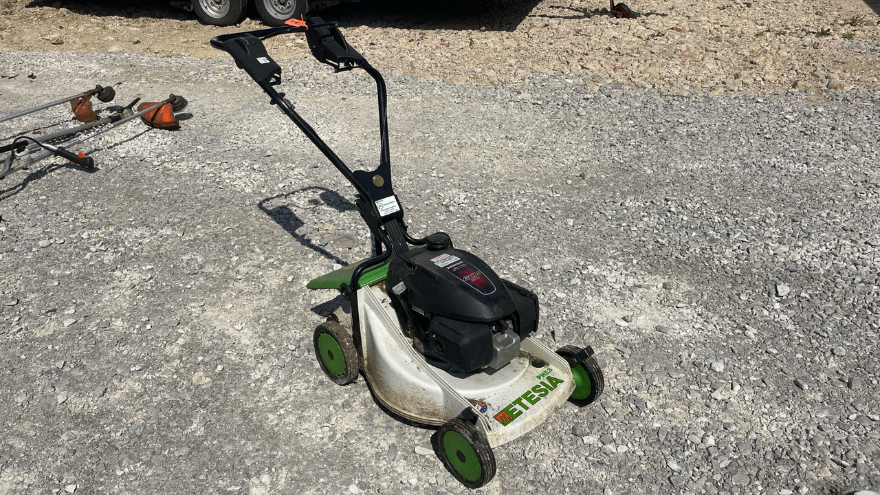 ETESIA PHE3 - Vejapjovė: foto 1 ETESIA PHE3 - Vejapjovė: foto 1