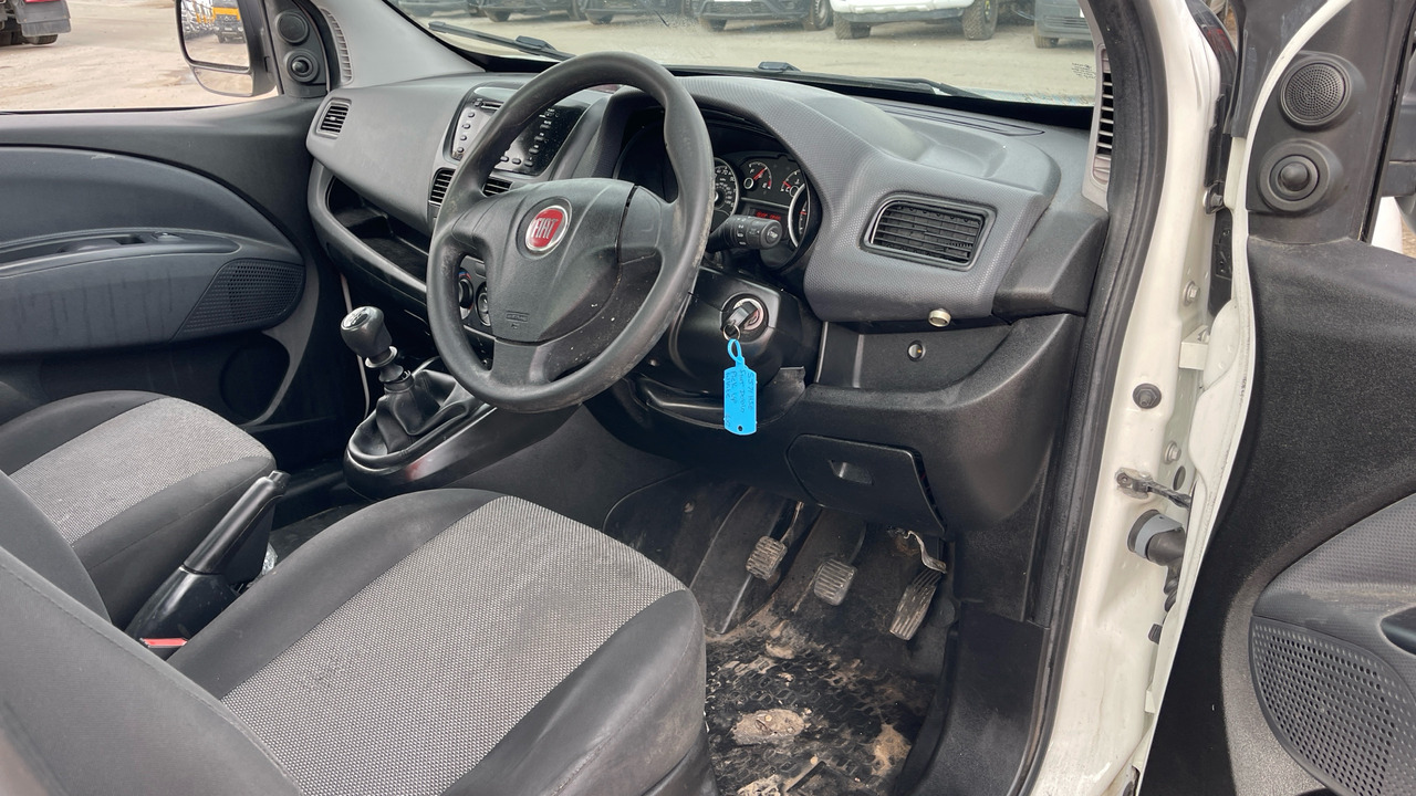 FIAT DOBLO CARGO 16V 1.6 MULTIJET - Bortinis automobilis: foto 5 FIAT DOBLO CARGO 16V 1.6 MULTIJET - Bortinis automobilis: foto 5