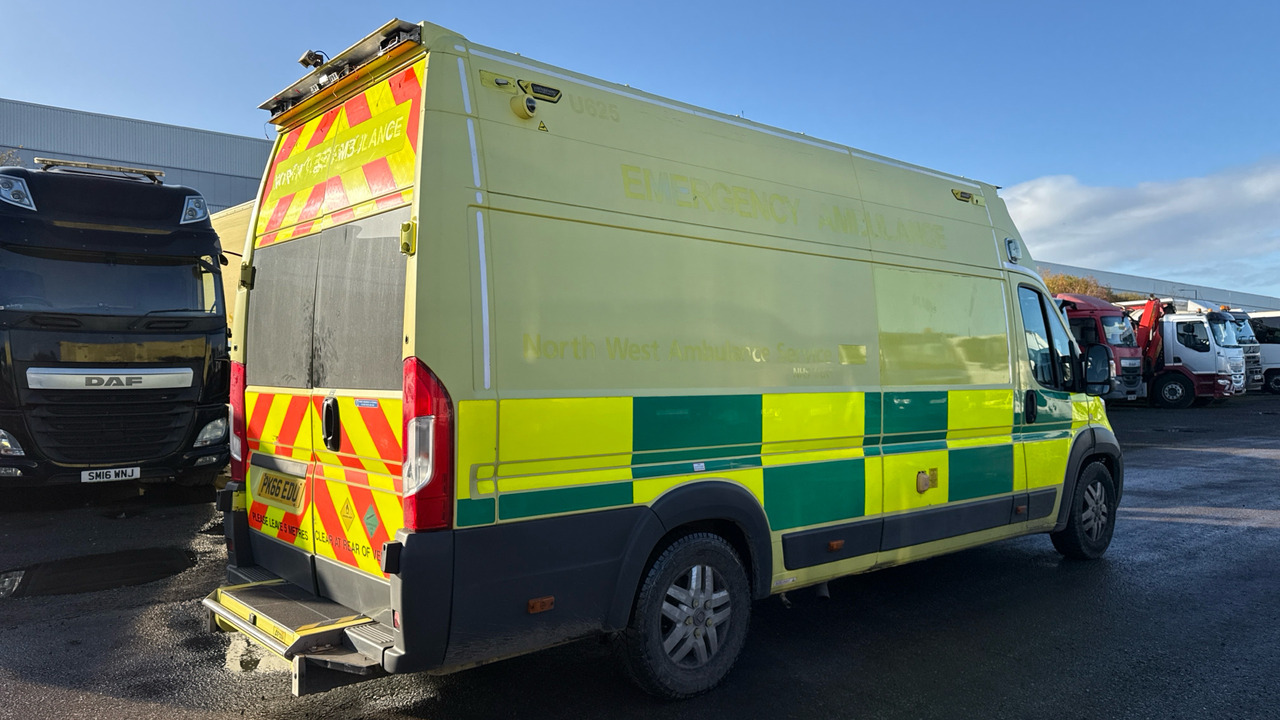 FIAT DUCATO 42 MULTIJET II - Greitosios pagalbos automobilis: foto 4 FIAT DUCATO 42 MULTIJET II - Greitosios pagalbos automobilis: foto 4