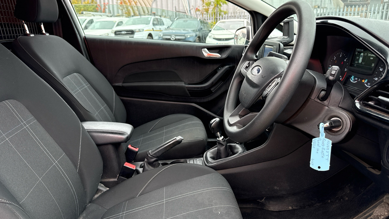 FORD FIESTA 1.5 TDCi - Lengvasis automobilis: foto 5 FORD FIESTA 1.5 TDCi - Lengvasis automobilis: foto 5