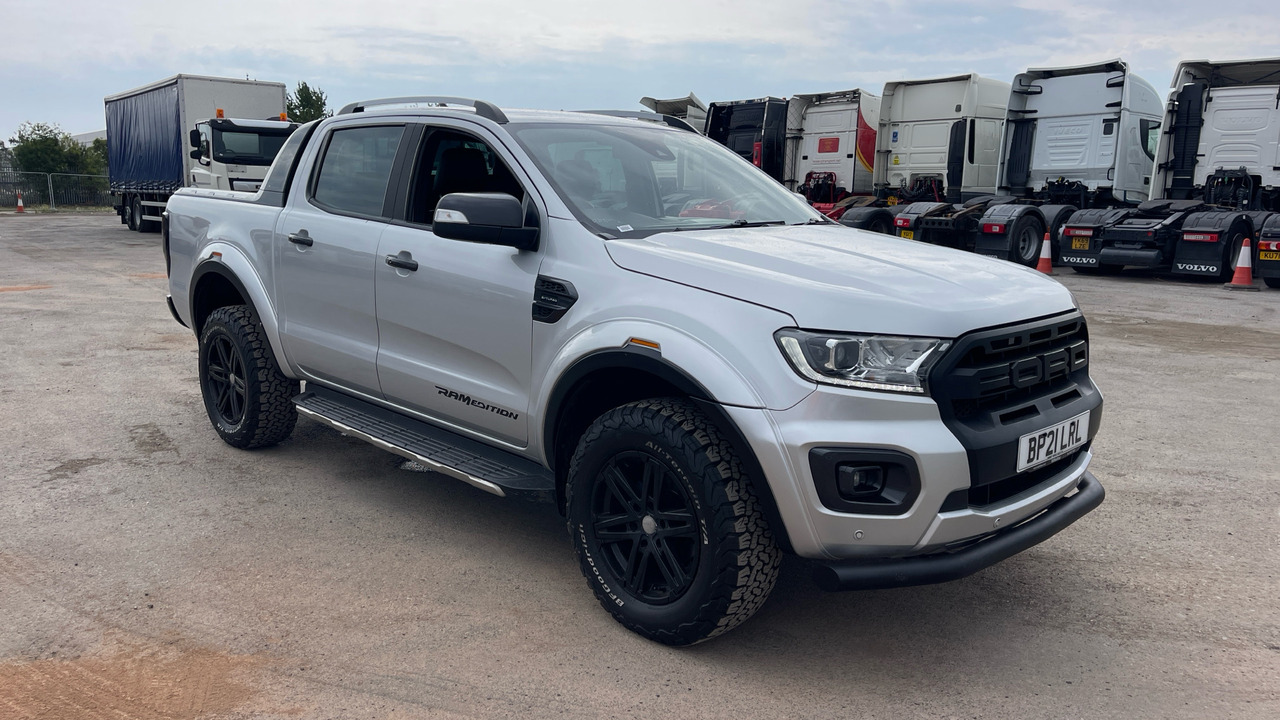 FORD RANGER 2.0 ECOBLUE WILDTRAK 213 - Pikapas, Komercinis automobilis su dviguba kabina: foto 1 FORD RANGER 2.0 ECOBLUE WILDTRAK 213 - Pikapas, Komercinis automobilis su dviguba kabina: foto 1
