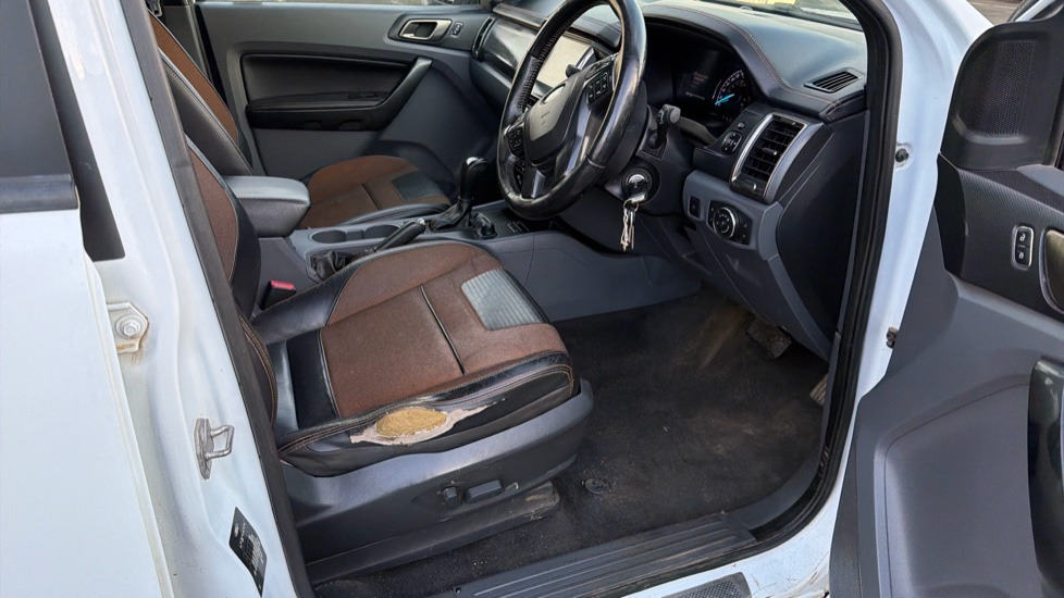 FORD RANGER Pick Up Double Cab Wildtrak 3.2 TDCi 200PS - Pikapas, Komercinis automobilis su dviguba kabina: foto 5 FORD RANGER Pick Up Double Cab Wildtrak 3.2 TDCi 200PS - Pikapas, Komercinis automobilis su dviguba kabina: foto 5