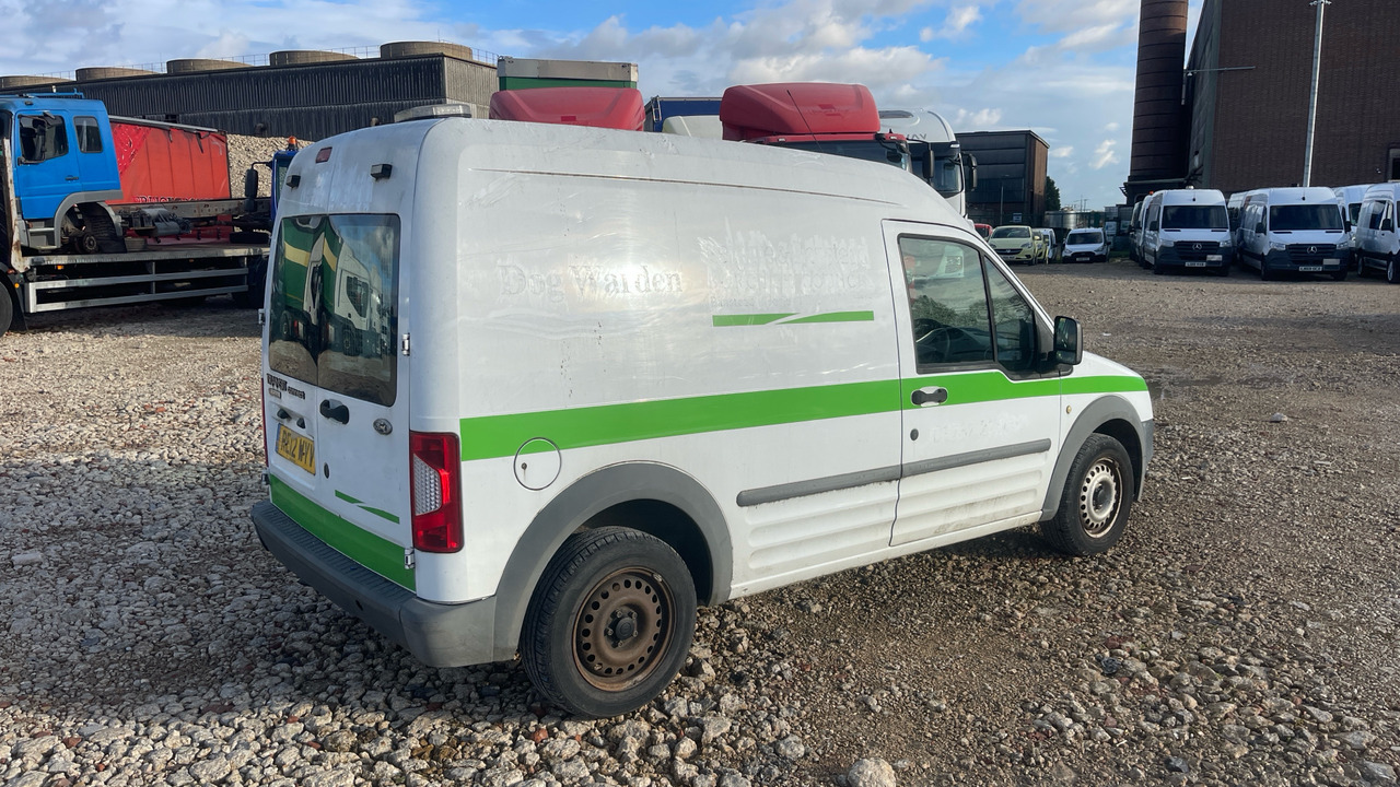 FORD TRANSIT CONNECT T230 1.8 TDCI 90PS - Mažas furgonas: foto 4 FORD TRANSIT CONNECT T230 1.8 TDCI 90PS - Mažas furgonas: foto 4