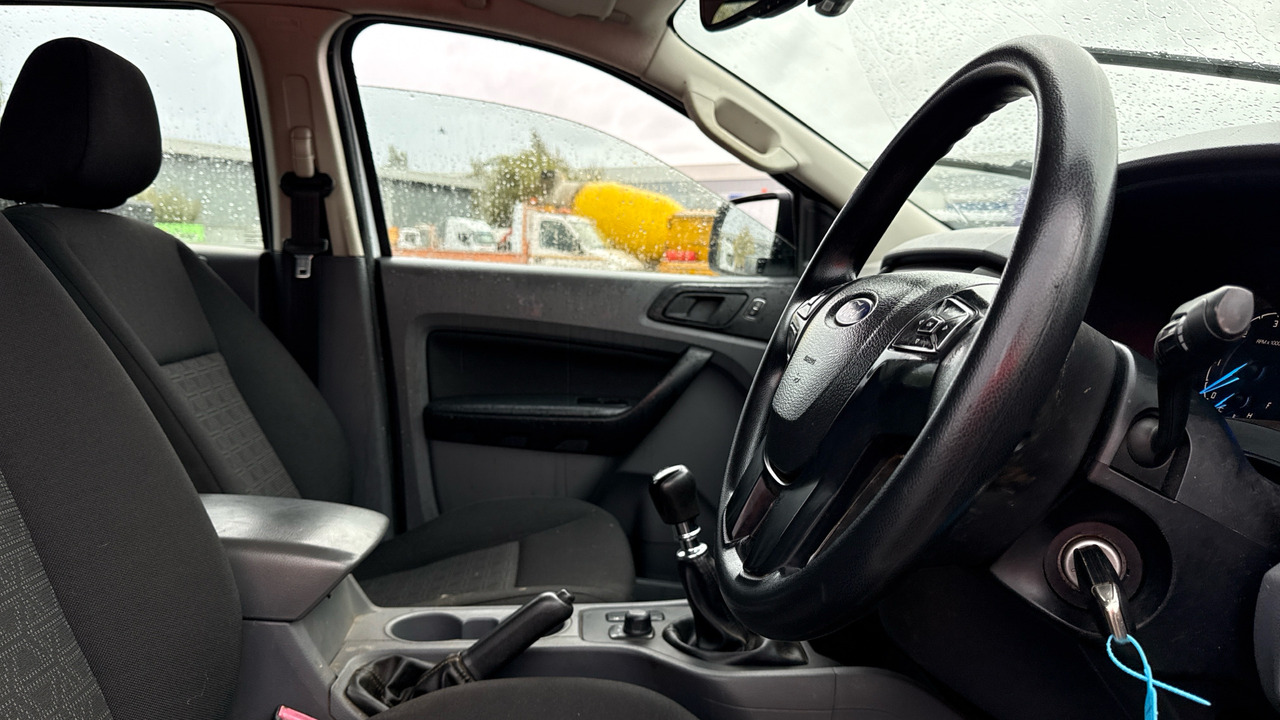 Ford Ranger XL 2.2 TDCI 150PS - Pikapas, Komercinis automobilis su dviguba kabina: foto 5 Ford Ranger XL 2.2 TDCI 150PS - Pikapas, Komercinis automobilis su dviguba kabina: foto 5