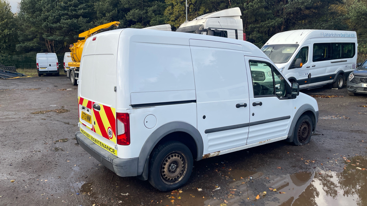 Ford Transit Connect T230 1.8 TDCi 90PS - Mažas furgonas: foto 4 Ford Transit Connect T230 1.8 TDCi 90PS - Mažas furgonas: foto 4