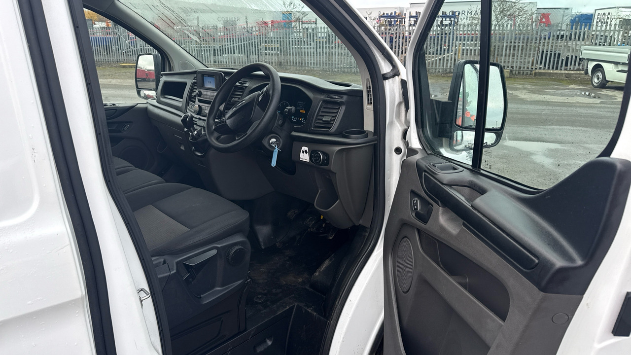 Ford Transit Custom 300 2.0 ECOBLUE 105PS LEADER - Mažas furgonas: foto 5 Ford Transit Custom 300 2.0 ECOBLUE 105PS LEADER - Mažas furgonas: foto 5