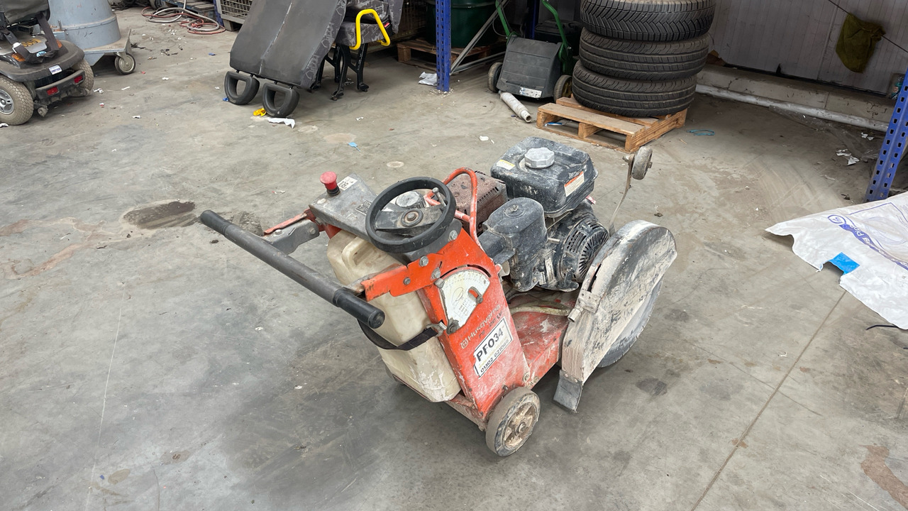 HUSQVARNA TS400LV, FLOOR SAW, PETROL (UNTESTED) - Statybinė įranga: foto 1 HUSQVARNA TS400LV, FLOOR SAW, PETROL (UNTESTED) - Statybinė įranga: foto 1