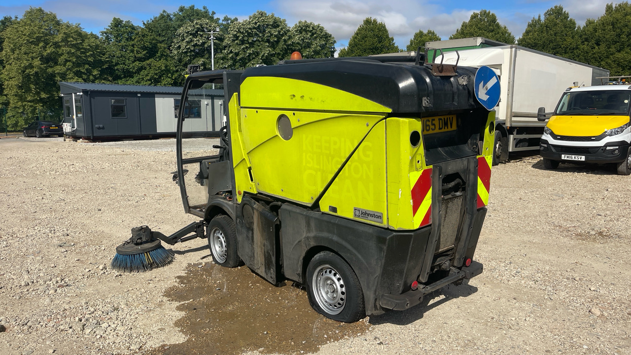 JOHNSTON - Gatvių šlavimo mašina: foto 4 JOHNSTON - Gatvių šlavimo mašina: foto 4