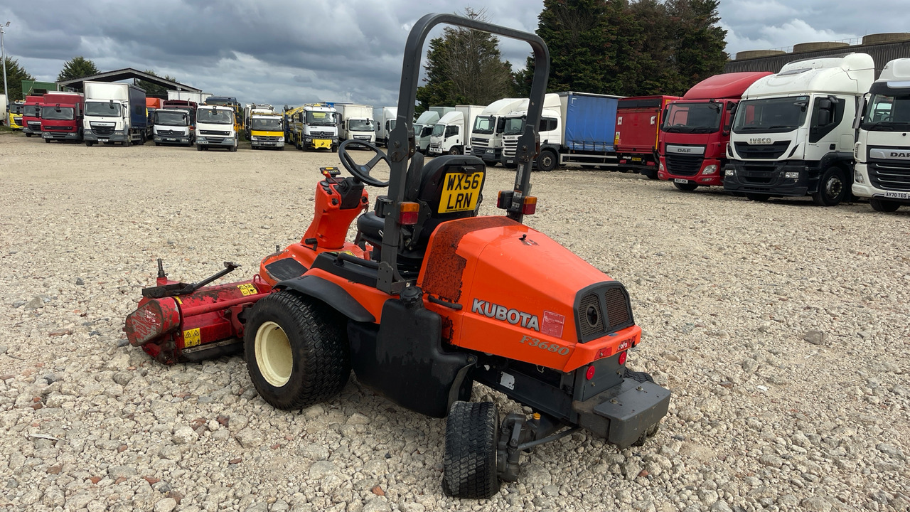 KUBOTA F3680 - Vejapjovė: foto 3 KUBOTA F3680 - Vejapjovė: foto 3