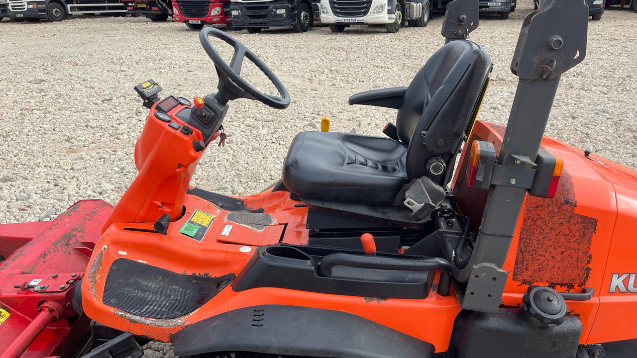 KUBOTA F3680 - Vejapjovė: foto 5 KUBOTA F3680 - Vejapjovė: foto 5