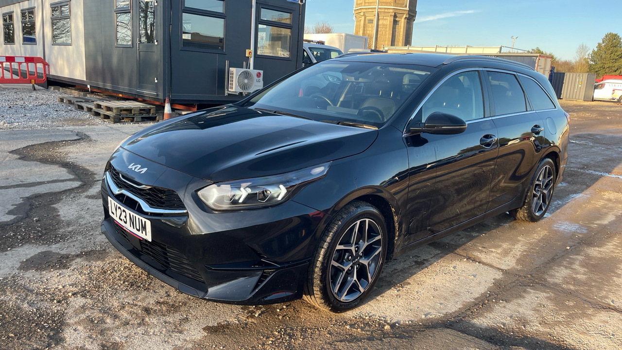 Kia Ceed 3 1.5 GDI ISG - Universalas: foto 2 Kia Ceed 3 1.5 GDI ISG - Universalas: foto 2