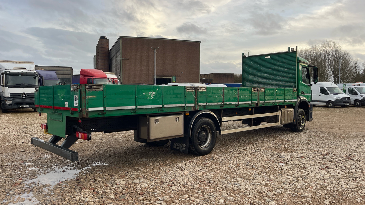 MERCEDES-BENZ AROCS 1824 - Platforminis/ Bortinis sunkvežimis: foto 4 MERCEDES-BENZ AROCS 1824 - Platforminis/ Bortinis sunkvežimis: foto 4
