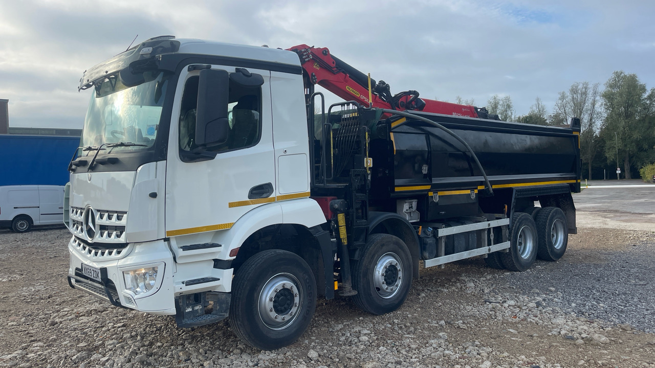MERCEDES-BENZ AROCS - Savivartis sunkvežimis, Sunkvežimis su kranu: foto 2 MERCEDES-BENZ AROCS - Savivartis sunkvežimis, Sunkvežimis su kranu: foto 2
