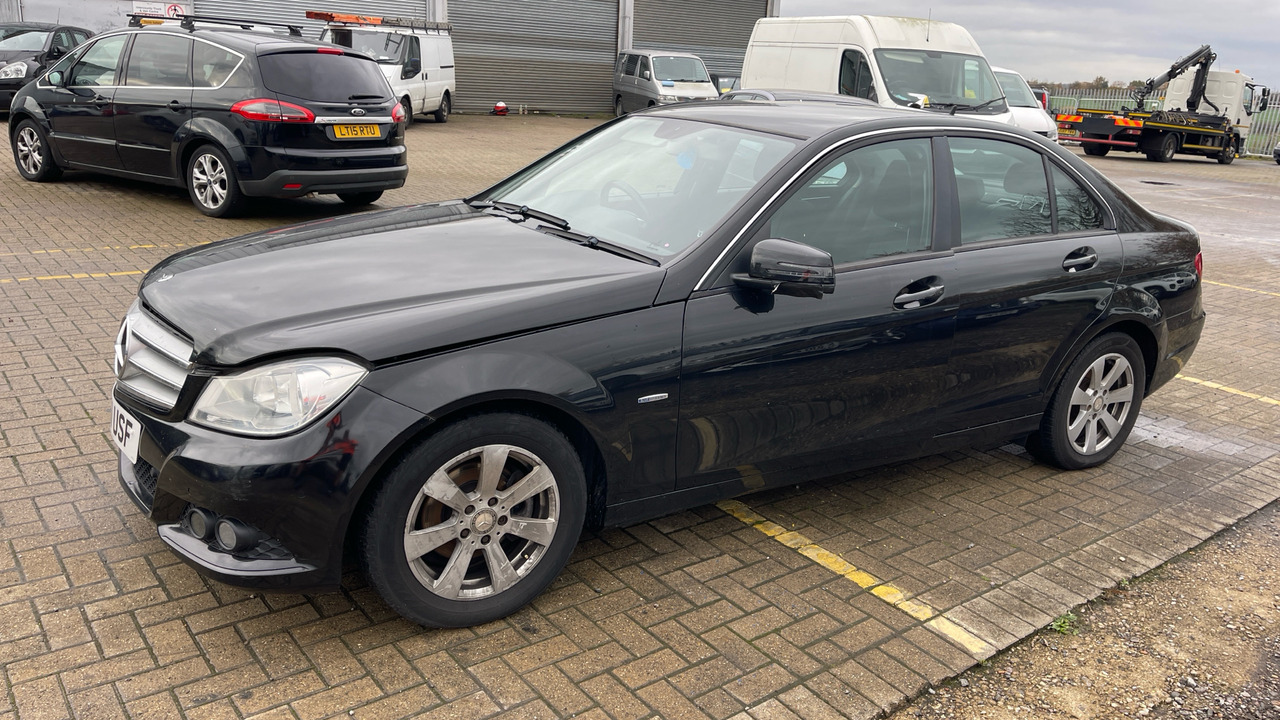 MERCEDES-BENZ C200 - Sedanas: foto 2 MERCEDES-BENZ C200 - Sedanas: foto 2