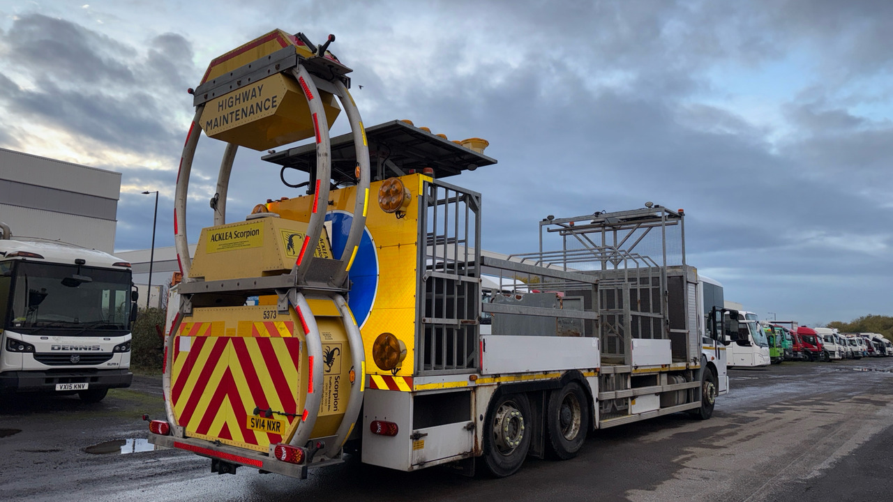 MERCEDES-BENZ ECONIC 2629 - Platforminis/ Bortinis sunkvežimis: foto 4 MERCEDES-BENZ ECONIC 2629 - Platforminis/ Bortinis sunkvežimis: foto 4