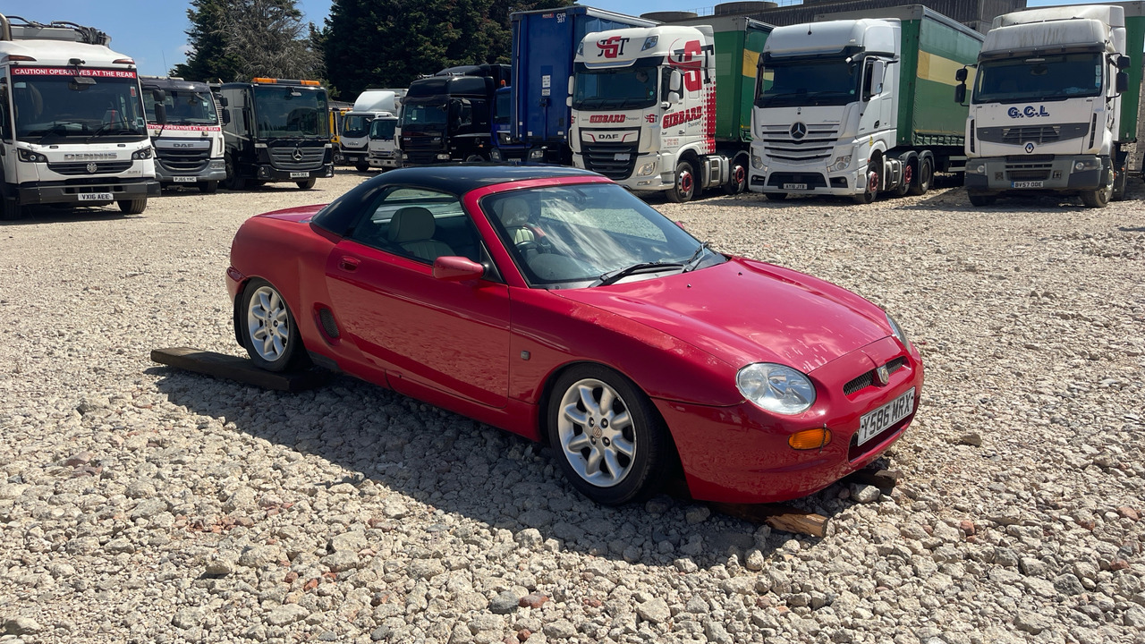 MG MGF - Lengvasis automobilis: foto 1 MG MGF - Lengvasis automobilis: foto 1